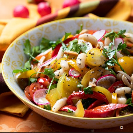 סלט ירקות ושעועית לבנה